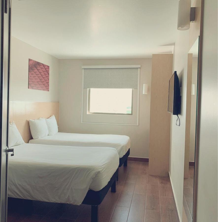Ibis Cancun Centro Bagian luar foto
