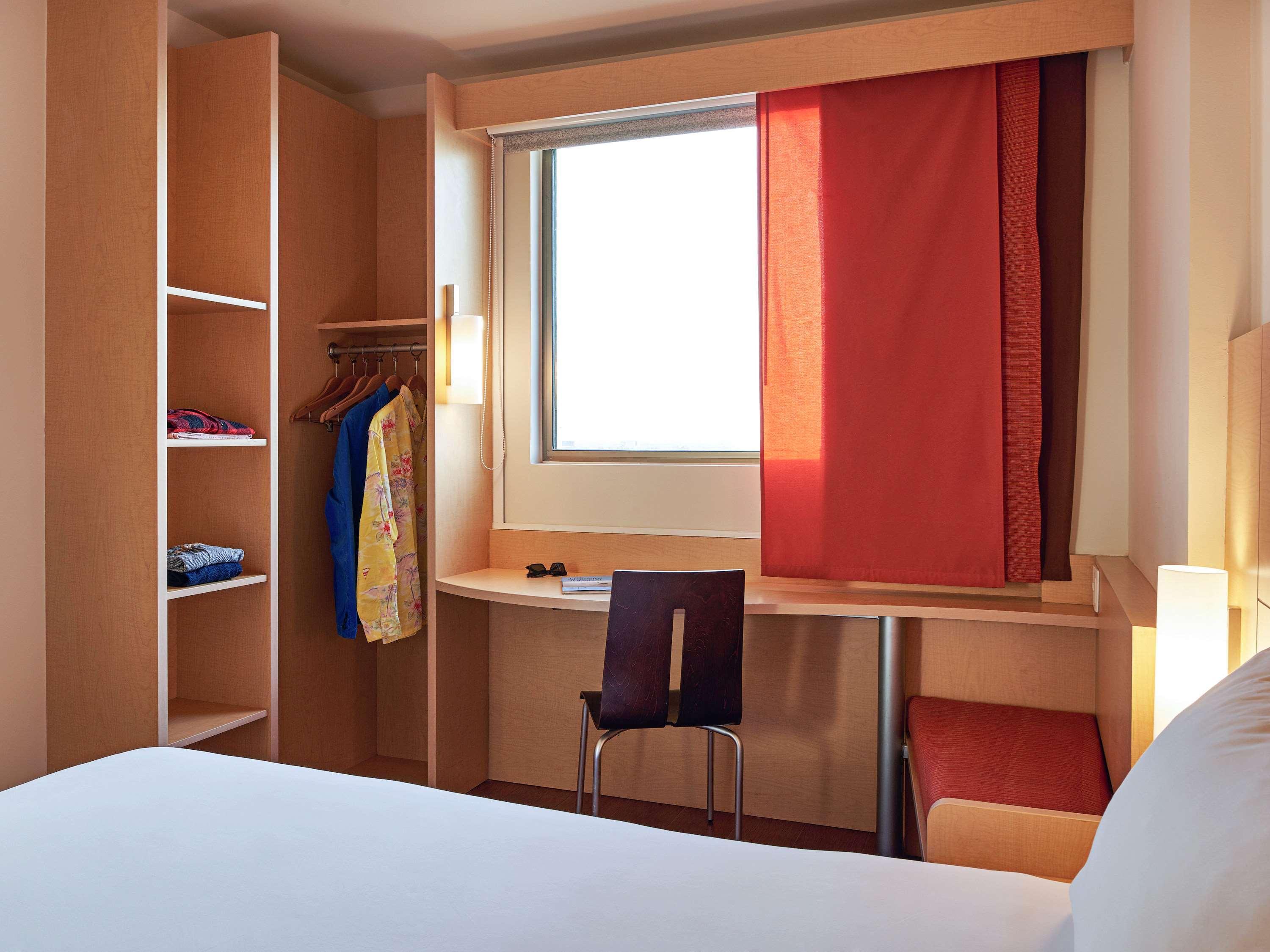 Ibis Cancun Centro Bagian luar foto