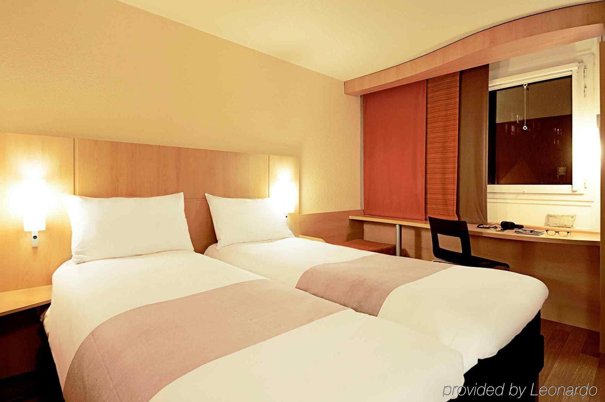 Ibis Cancun Centro Bagian luar foto